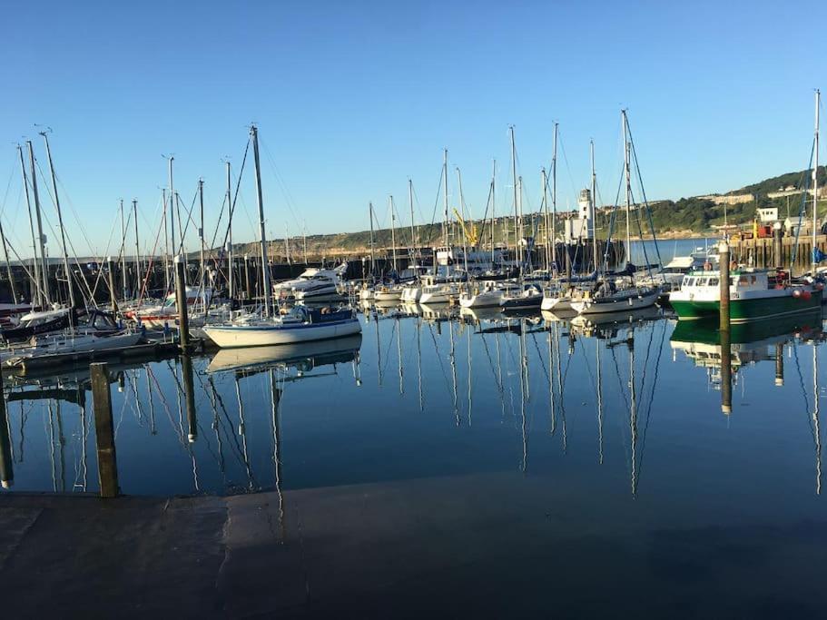 The North Bay Hideaway, Scarborough 아파트 외부 사진